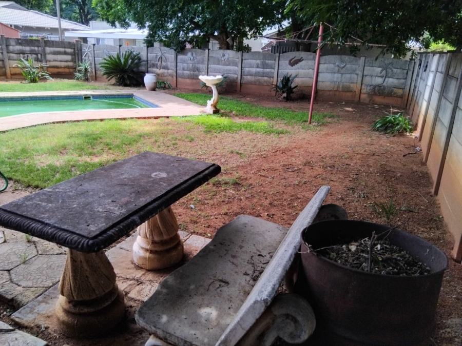 4 Bedroom Property for Sale in Stilfontein Ext 4 North West